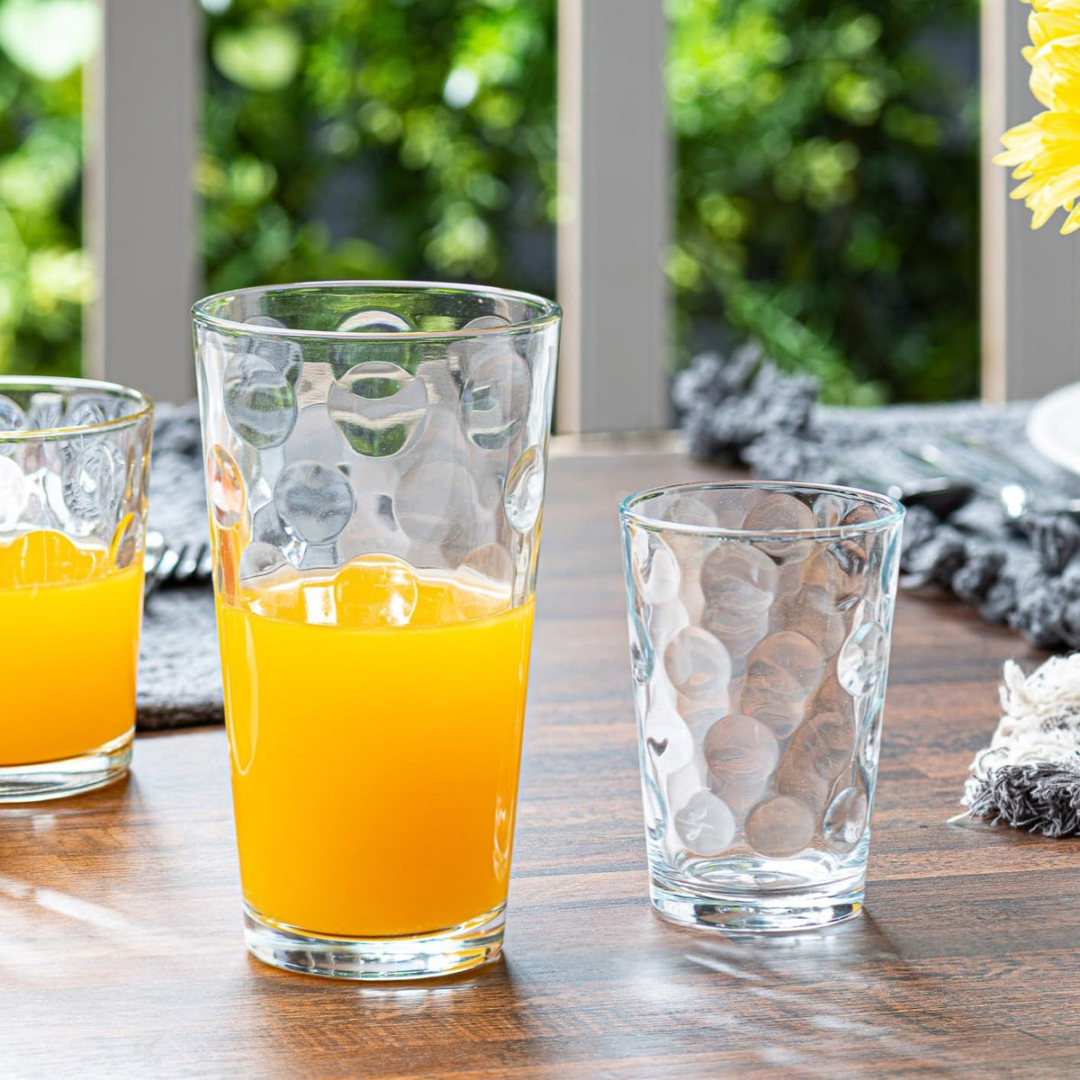 Set of 12 Stackable Drinking Glasses O412