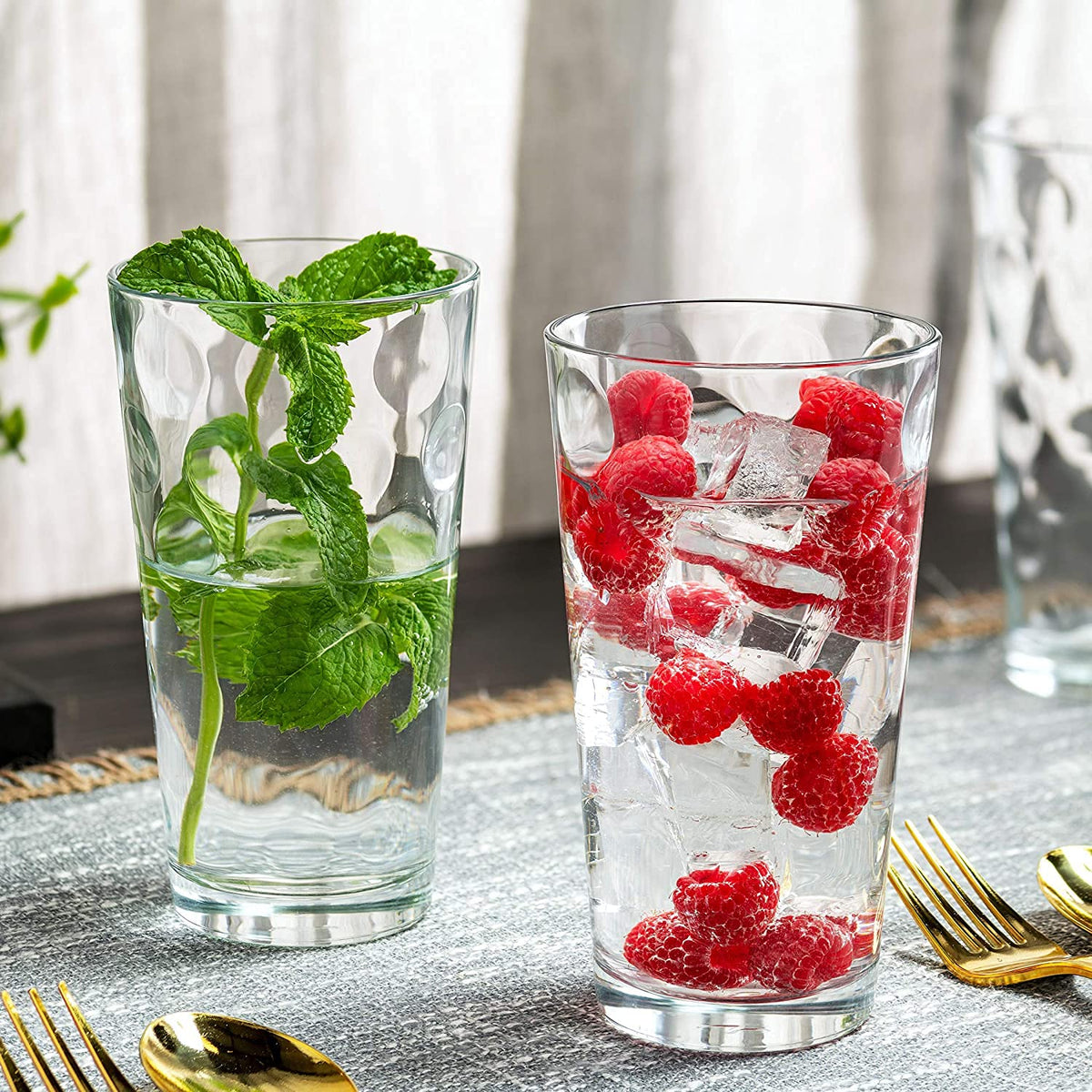 Set of 12 Stackable Drinking Glasses O412